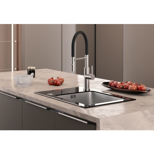 Bateria kuchenna z elastyczną wylewką i ze zmianą strumienia wody And czarna z elementami stali inox